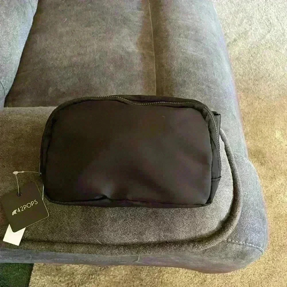 Crossbody purse